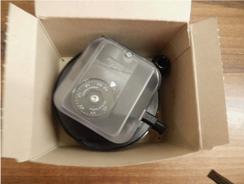 Neuer Krom Schröder Luftdruckschalter DL3AG-3 / 84444450